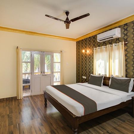 Collection O Romeos Place Baga Beach Hotel Calangute Eksteriør billede