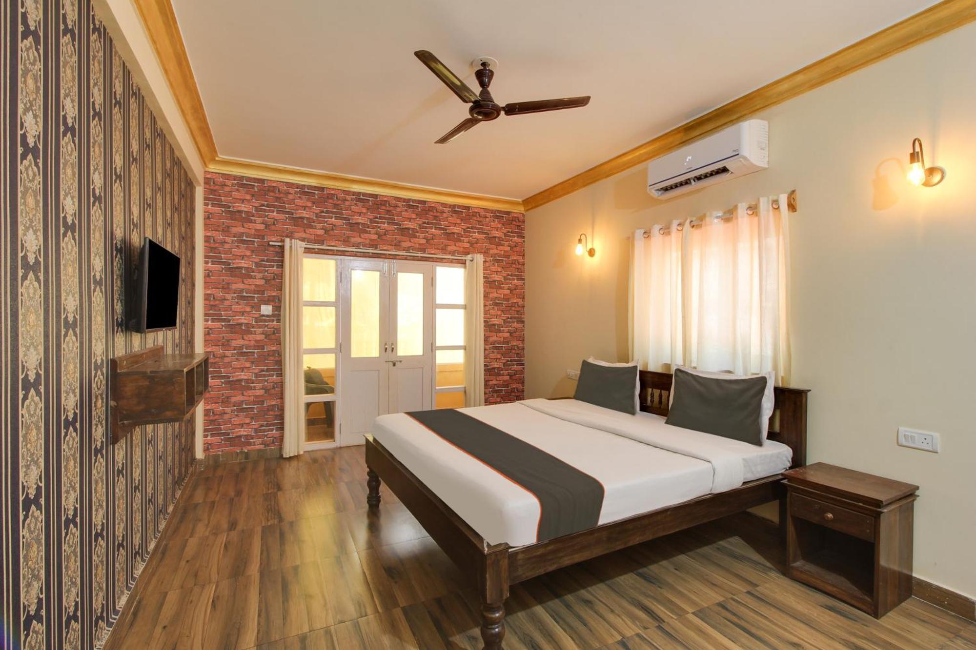 Collection O Romeos Place Baga Beach Hotel Calangute Eksteriør billede